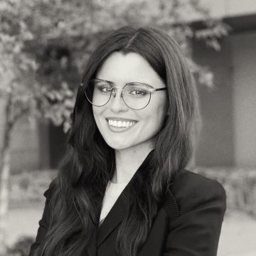 Jessica Douglass Headshot